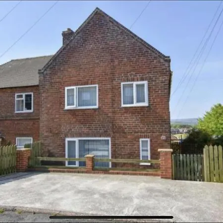 Aboos - Luxury Renovated With Parking * Whitby